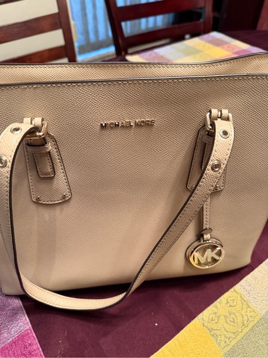 Michael Kors Handbags - Michael Kors Light Beige Saffiano Leather Shoulder Bag